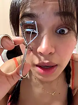 Snapshot of Adriennesexxx chatting on December 2025 02:33:01 PM Adriennesexxx online show from December 2025 02:33:01 PM