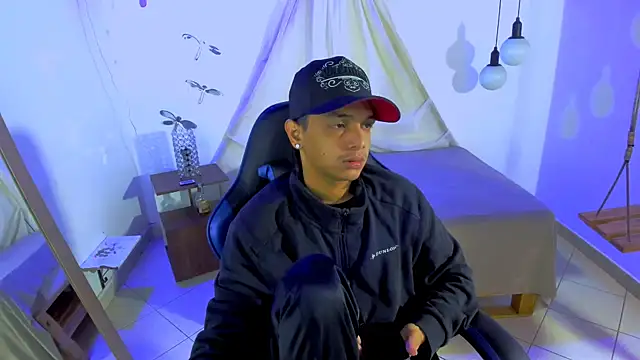 Snapshot of Brand_habes chatting on January 2026 12:33:02 PM Brand habes online show from January 2026 12:33:02 PM