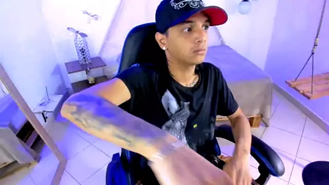 Snapshot of Brand_habes chatting on January 2026 01:09:02 AM Brand habes online show from January 2026 01:09:02 AM