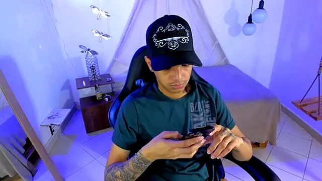 Snapshot of Brand_habes chatting on January 2026 04:05:02 AM Brand habes online show from January 2026 04:05:02 AM