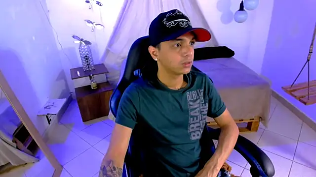 Snapshot of Brand_habes chatting on January 2026 11:52:02 PM Brand habes online show from January 2026 11:52:02 PM