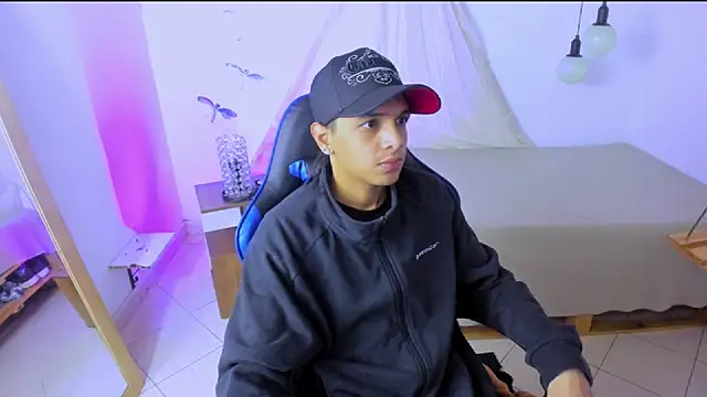 Snapshot of Brand_habes chatting on February 2026 02:43:01 AM Brand habes online show from February 2026 02:43:01 AM