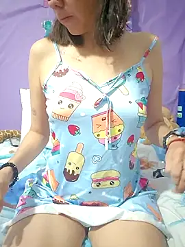 Lunababymylove online show from June 2026 01:17:02 AM