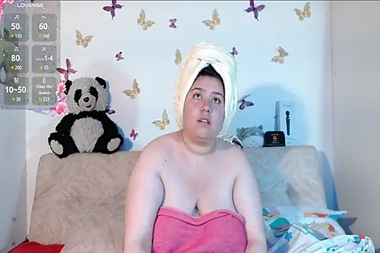 LennaTurnerr online show from February 2026 12:43:02 PM