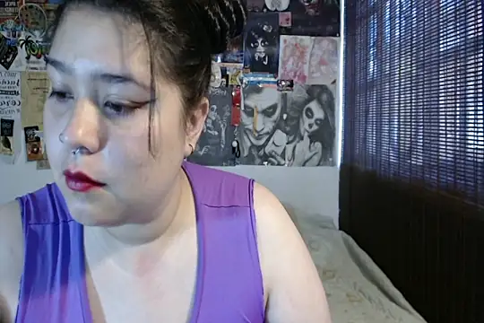 LennaTurnerr online show from April 2026 07:38:02 PM