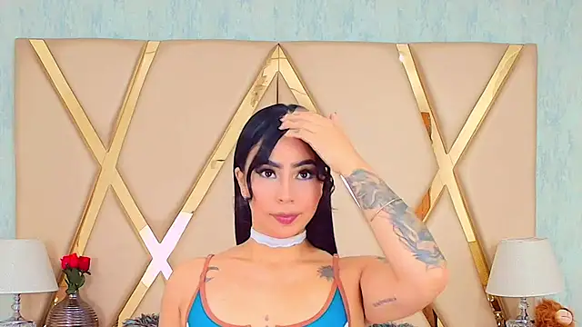 GiahDaniels online show from February 2025 06:05:01 PM