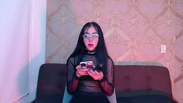 Snapshot of ling_ling24 chatting on January 2025 03:19:01 AM ling ling24 online show from January 2025 03:19:01 AM