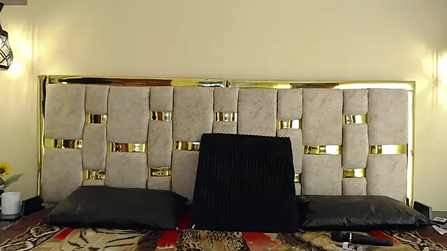 Snapshot of ling_ling24 chatting on January 2025 06:16:01 AM ling ling24 online show from January 2025 06:16:01 AM