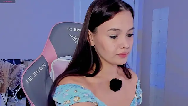 Snapshot of _Sweetie_ chatting on November 2025 07:51:02 AM Sweetie online show from November 2025 07:51:02 AM