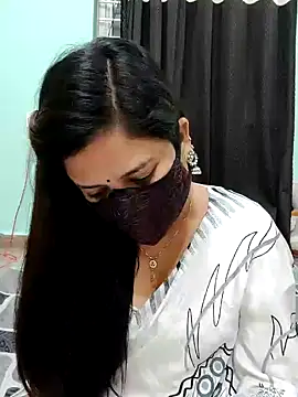 Snapshot of payal_sharma1 chatting on March 2025 01:07:02 PM payal sharma1 online show from March 2025 01:07:02 PM