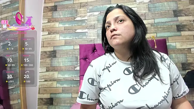 Snapshot of KataleyaStiward chatting on December 2025 01:50:02 PM KataleyaStiward online show from December 2025 01:50:02 PM