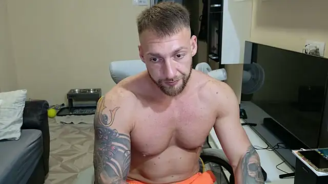 Snapshot of Alusca chatting on July 2026 07:49:02 PM Alusca online show from July 2026 07:49:02 PM