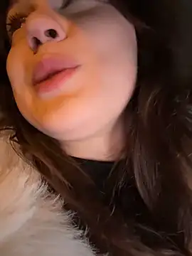 Peachy Dream online show from November 2025 06:15:01 PM