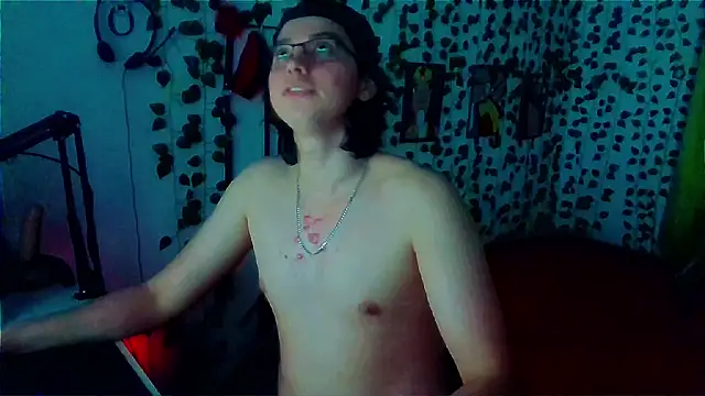 Snapshot of Andy_gray chatting on June 2026 07:48:01 PM Andy gray online show from June 2026 07:48:01 PM