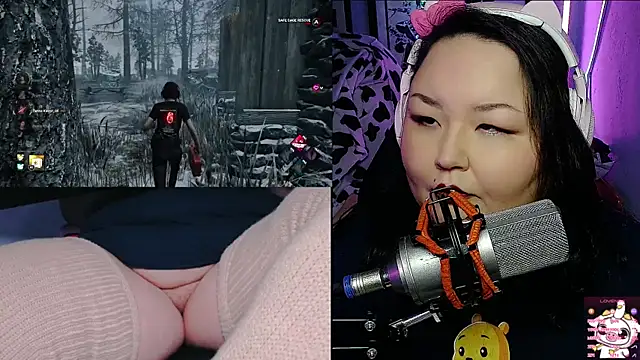 Snapshot of EmGreens chatting on February 2025 07:27:01 AM EmGreens online show from February 2025 07:27:01 AM