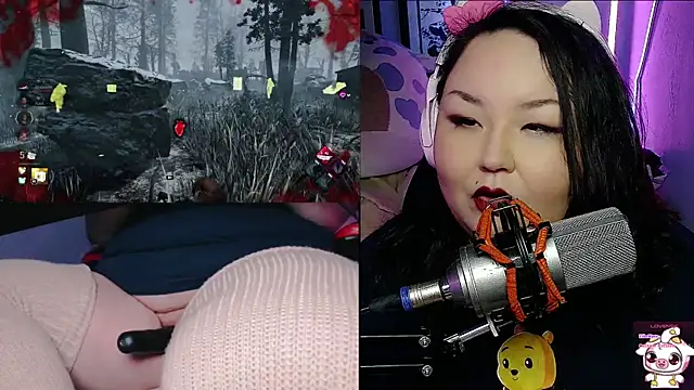 Snapshot of EmGreens chatting on February 2025 10:31:02 AM EmGreens online show from February 2025 10:31:02 AM