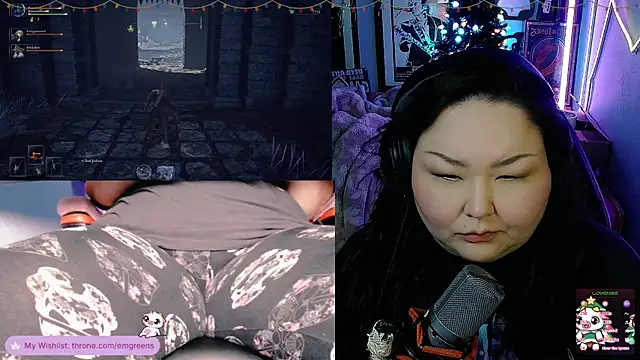 Snapshot of EmGreens chatting on November 2025 04:49:01 AM EmGreens online show from November 2025 04:49:01 AM