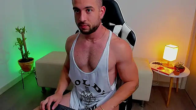 dafboy1 online show from December 2025 01:53:01 PM