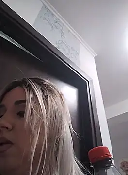 Snapshot of AdelinaJude chatting on September 2025 07:07:02 PM AdelinaJude online show from September 2025 07:07:02 PM