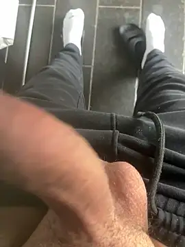 tomlolala online show from April 2026 07:42:02 AM