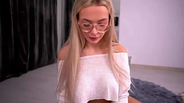 KylieJoyce online show from January 2026 09:51:02 PM