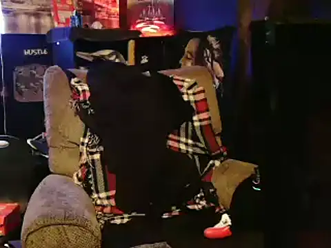 Snapshot of RM_Discov3ri3z chatting on February 2025 05:30:01 AM RM Discov3ri3z online show from February 2025 05:30:01 AM