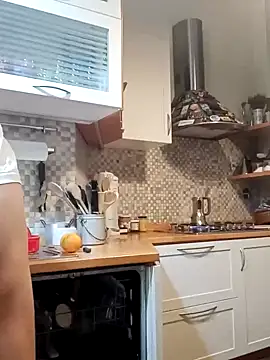 Snapshot of Frabox65 chatting on December 2024 06:04:01 AM Frabox65 online show from December 2024 06:04:01 AM