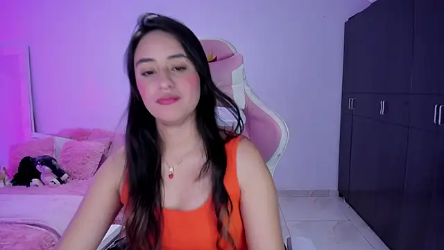 Tinylottie online show from November 2025 02:23:01 AM