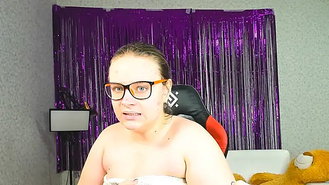 Snapshot of Seductive_She_Wolf chatting on March 2025 10:46:01 AM Seductive She Wolf online show from March 2025 10:46:01 AM