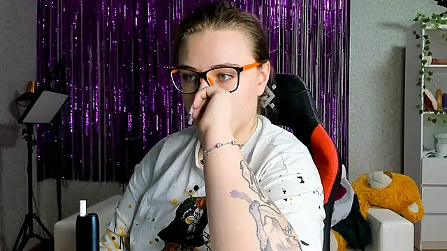 Snapshot of Seductive_She_Wolf chatting on March 2025 12:58:01 PM Seductive She Wolf online show from March 2025 12:58:01 PM