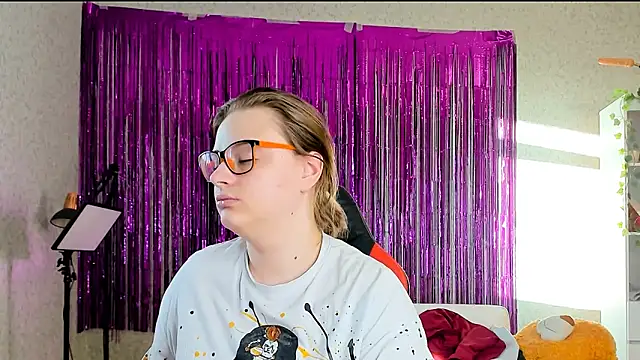 Snapshot of Seductive_She_Wolf chatting on March 2025 05:19:01 AM Seductive She Wolf online show from March 2025 05:19:01 AM