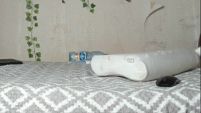 Snapshot of Seductive_She_Wolf chatting on November 2025 05:35:01 PM Seductive She Wolf online show from November 2025 05:35:01 PM