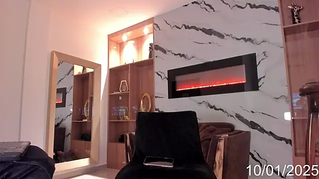 Snapshot of Sophia_Cambpell chatting on January 2025 12:15:02 PM Sophia Cambpell online show from January 2025 12:15:02 PM