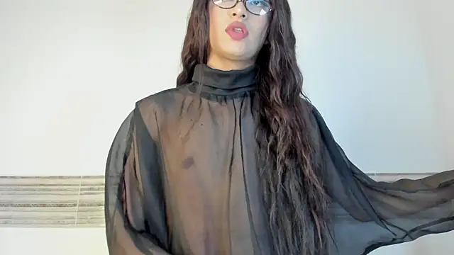 Snapshot of Sophia_Cambpell chatting on September 2025 09:18:01 PM Sophia Cambpell online show from September 2025 09:18:01 PM