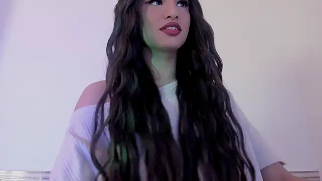 Sophia Cambpell online show from February 2026 09:00:02 PM