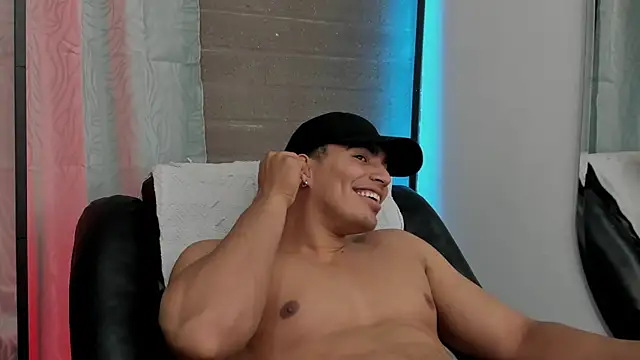 JamesGraay online show from December 2025 08:10:02 AM