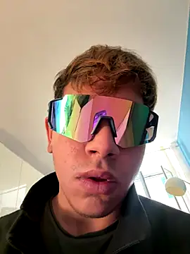 calleaaaa online show from November 2025 10:26:02 AM