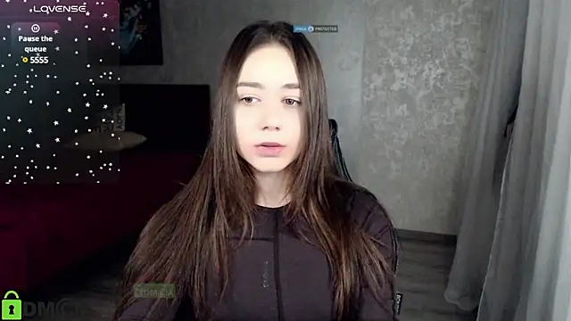 Mary Moonlight online show from December 2024 06:00:02 PM