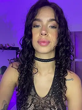 Snapshot of MarianaSnake chatting on November 2025 02:35:01 AM MarianaSnake online show from November 2025 02:35:01 AM