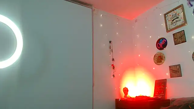 catalinamommyx online show from March 2026 01:57:01 AM