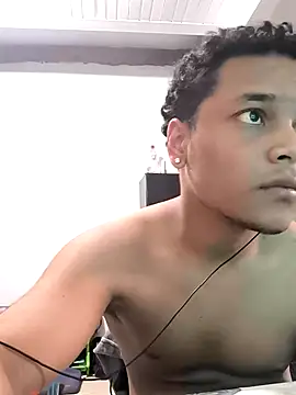 Snapshot of Ferneyv23 chatting on October 2025 12:25:01 PM Ferneyv23 online show from October 2025 12:25:01 PM