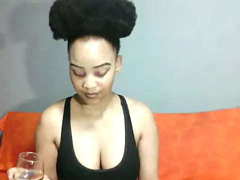 Snapshot of SmallSlut5 chatting on November 2025 01:27:01 AM SmallSlut5 online show from November 2025 01:27:01 AM