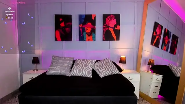 Elizabeth Santos online show from November 2025 04:11:01 AM