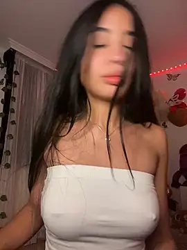 Snapshot of lina_pink chatting on January 2025 06:40:01 AM lina pink online show from January 2025 06:40:01 AM