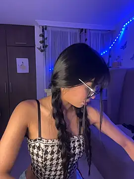 Snapshot of lina_pink chatting on October 2025 03:15:02 AM lina pink online show from October 2025 03:15:02 AM