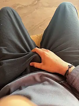 josle24 online show from October 2025 03:03:02 PM