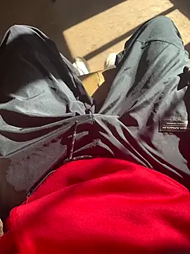 josle24 online show from December 2025 05:07:01 PM