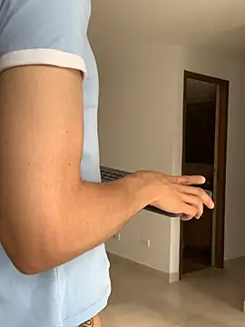 Snapshot of Julifoxx chatting on December 2024 08:16:01 PM Julifoxx online show from December 2024 08:16:01 PM