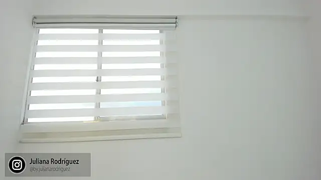 Snapshot of Julifoxx chatting on November 2025 09:53:01 PM Julifoxx online show from November 2025 09:53:01 PM