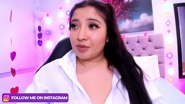 Snapshot of Emma_monserrat chatting on January 2025 09:47:01 AM Emma monserrat online show from January 2025 09:47:01 AM